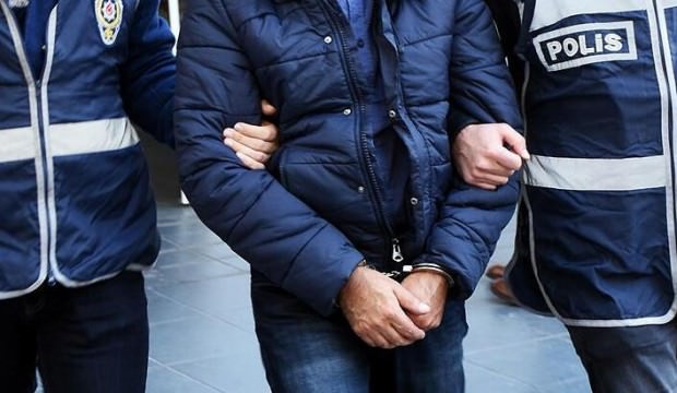 Kilis'te biri kırmızı bültenle aranan 2 terörist yakalandı