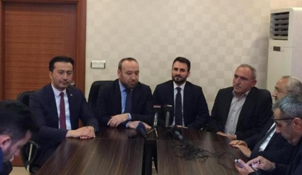 Kırıkkale'de AK Parti'nin 3 ilçe başkanı istifa etti