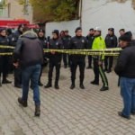 Konya'da 2 katlı kerpiç bina çöktü! Ölüler var...