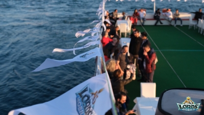 Lords Mobile oyuncularıyla yemekte bir araya geldi