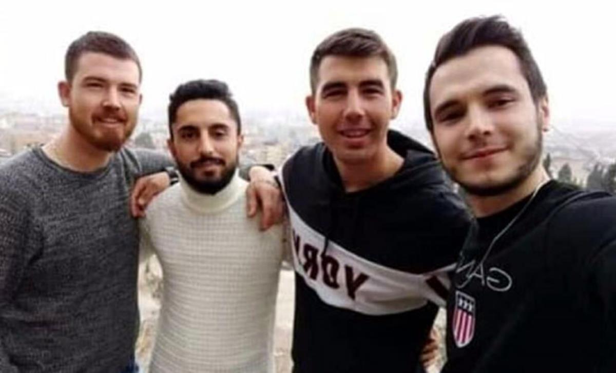 Manisa'da ölü bulunan 4 gençten geriye omuz omuza çekilmiş fotoğrafları kaldı
