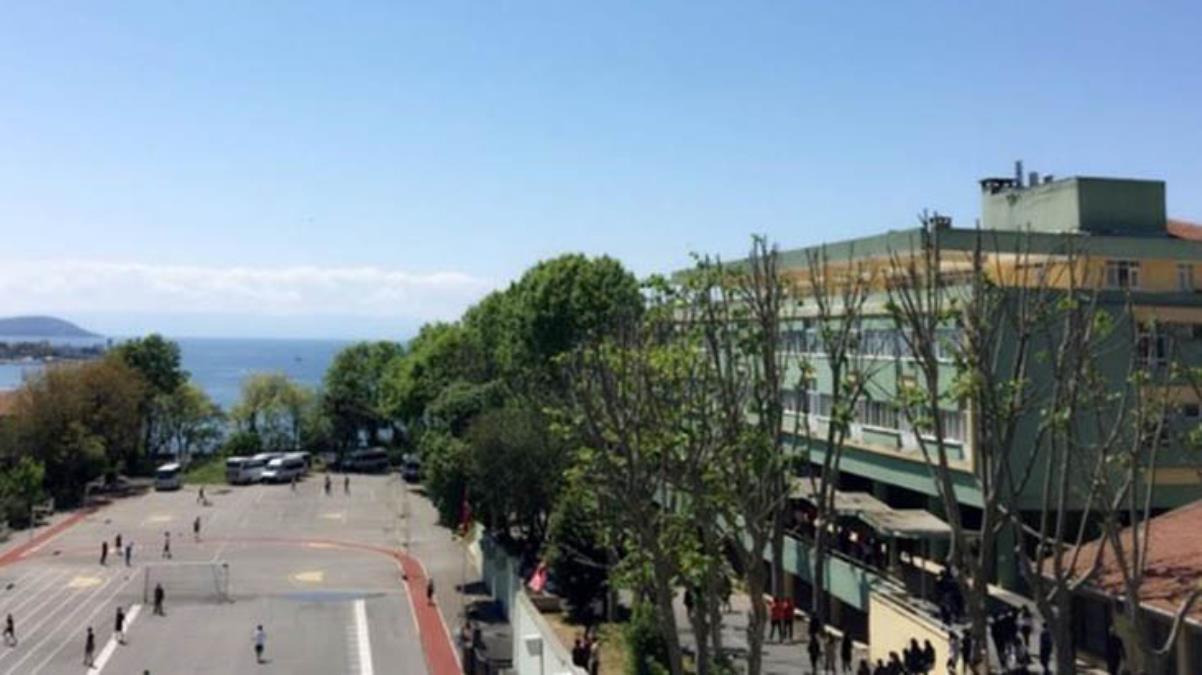MEB, Kadıköy Anadolu Lisesi’ne düşük puanla öğrenci nakledildi iddiası sonrasında soruşturma başlattı
