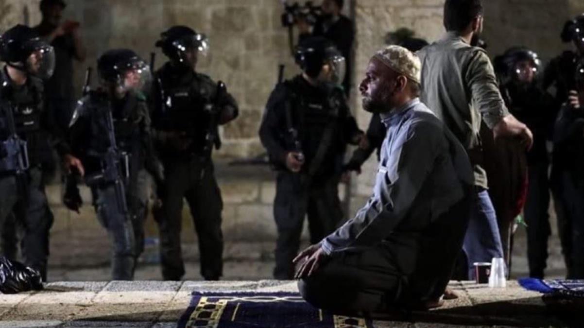 Mescid-i Aksa İmamı Sabri uyardı: İsrail pazartesi günü işgale hazırlanıyor