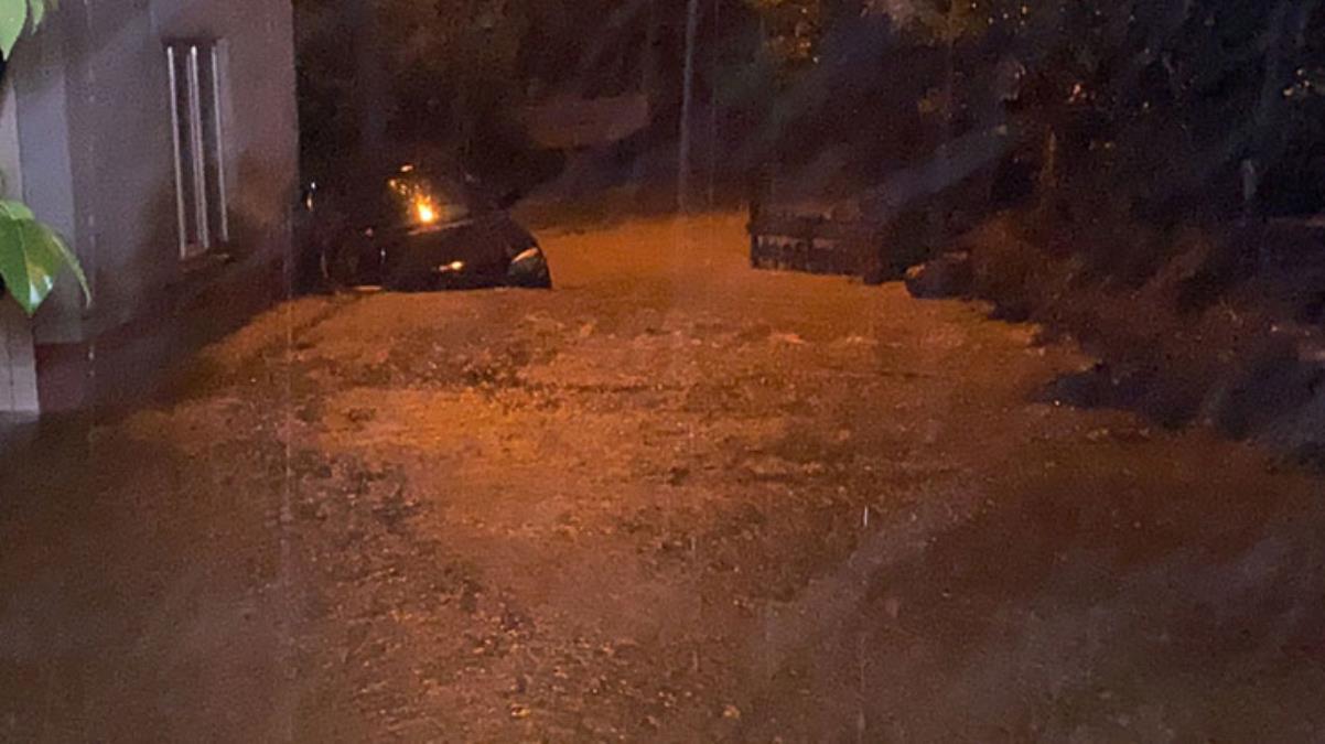 Meteoroloji'nin uyardığı Düzce'de sel felaketi! Mahsur kalanlar var, evler boşaltıldı