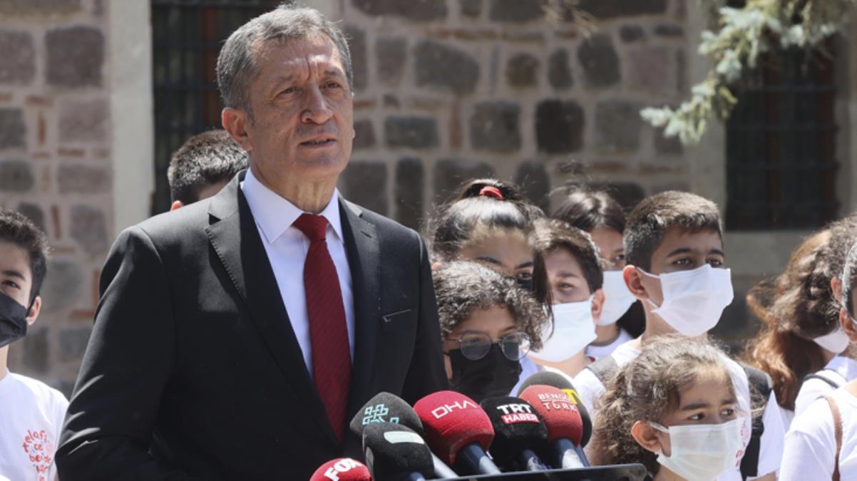 Milli Eğitim Bakanlığı görevinden istifa eden Ziya Selçuk, 3 yıl önce büyük umutlarla atanmıştı