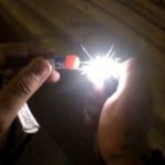 Motosikletli gencin trafikte attığı torpil otobüsün altında patladı