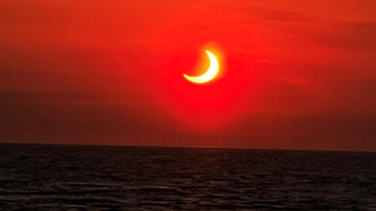 NASA açıkladı: Kısmi güneş tutulması başladı