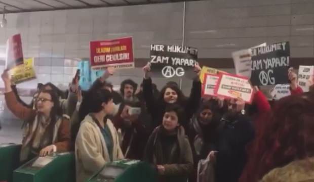 Öğrencilerden İBB'nin fahiş zammına protesto: Her şey çok zamlı oluyor