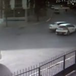Pendik’te iki otomobilin birbirine girdiği kaza kamerada