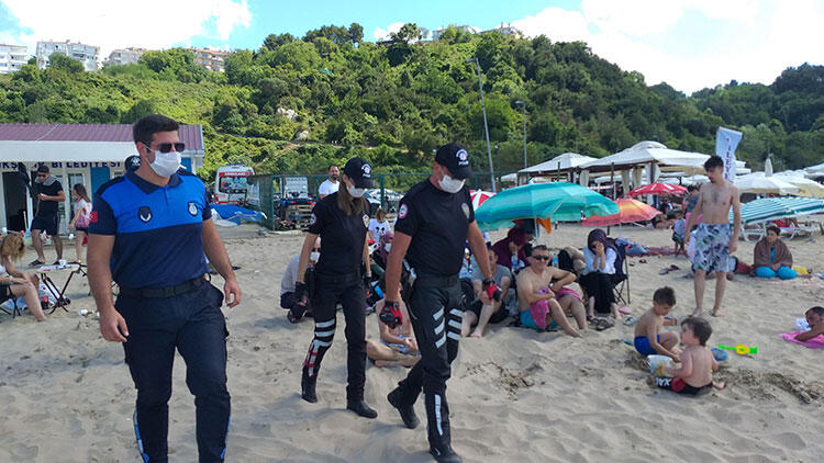 Plajda bayram yoğunluğu polisleri harekete geçirdi