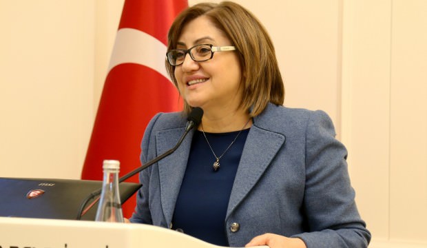Şahin, geleceğin mucitlerine sertifikalarını verdi