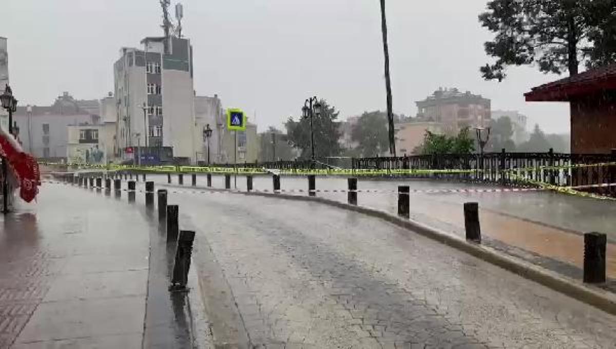 Samsun'da sel ve taşkınlara karşı cami hoparlörlerinden uyarıda bulunuldu