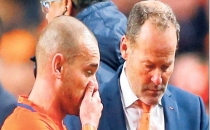 Sneijder Fenerbahçe derbisinde sahada olacak