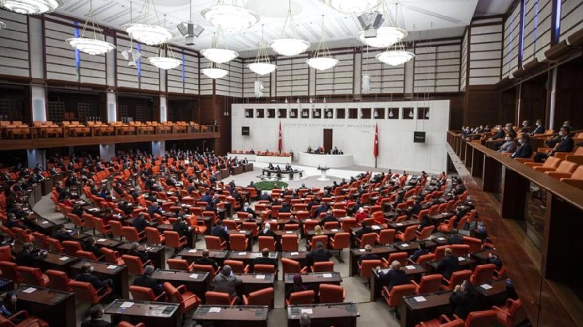 Son Dakika! AK Parti'den kapatma davasıyla ilgili ilk yorum: Hukuk HDP'nin yürüttüğü siyasetin karmaşık ilişkiler ağına dair harekete geçmiştir