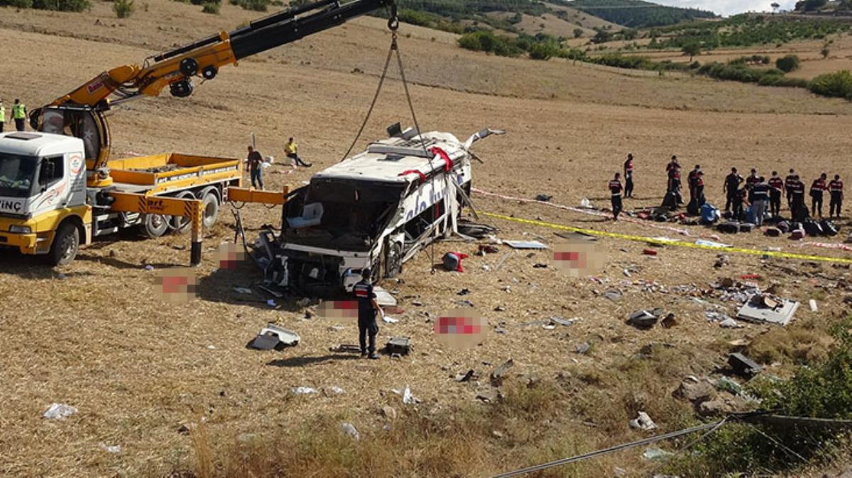 Son Dakika: Balıkesir'deki yolcu otobüsü kazasında bilanço ağırlaşıyor! Hayatını kaybedenlerin sayısı 15'e yükseldi