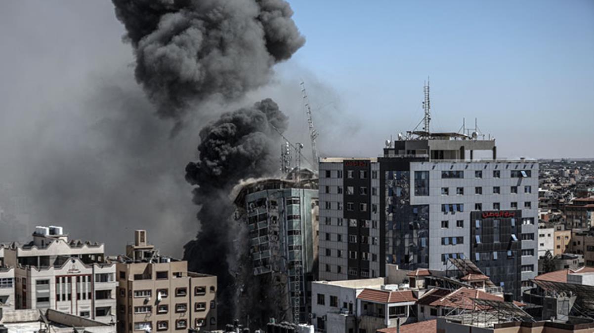 Son Dakika! İsrail, Gazze'de uluslararası televizyonların bulunduğu 13 katlı bir binayı vurdu