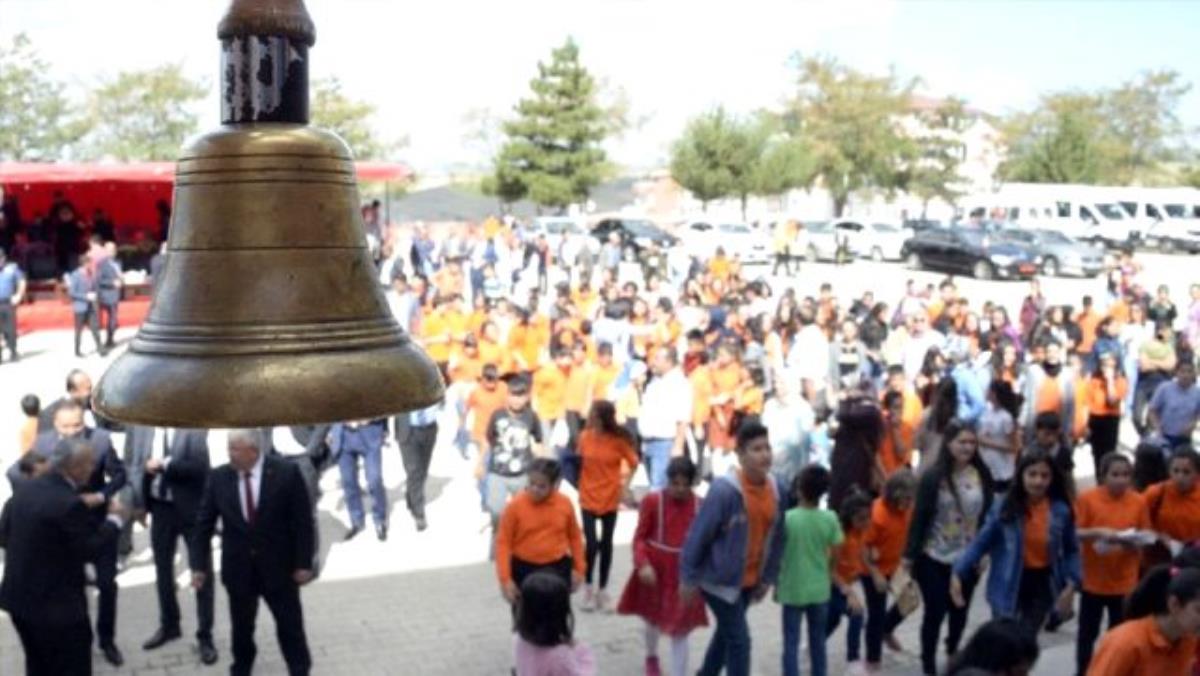 Son Dakika: MEB 2 Mart'ta başlayacak yüz yüze eğitimin detaylarını açıkladı