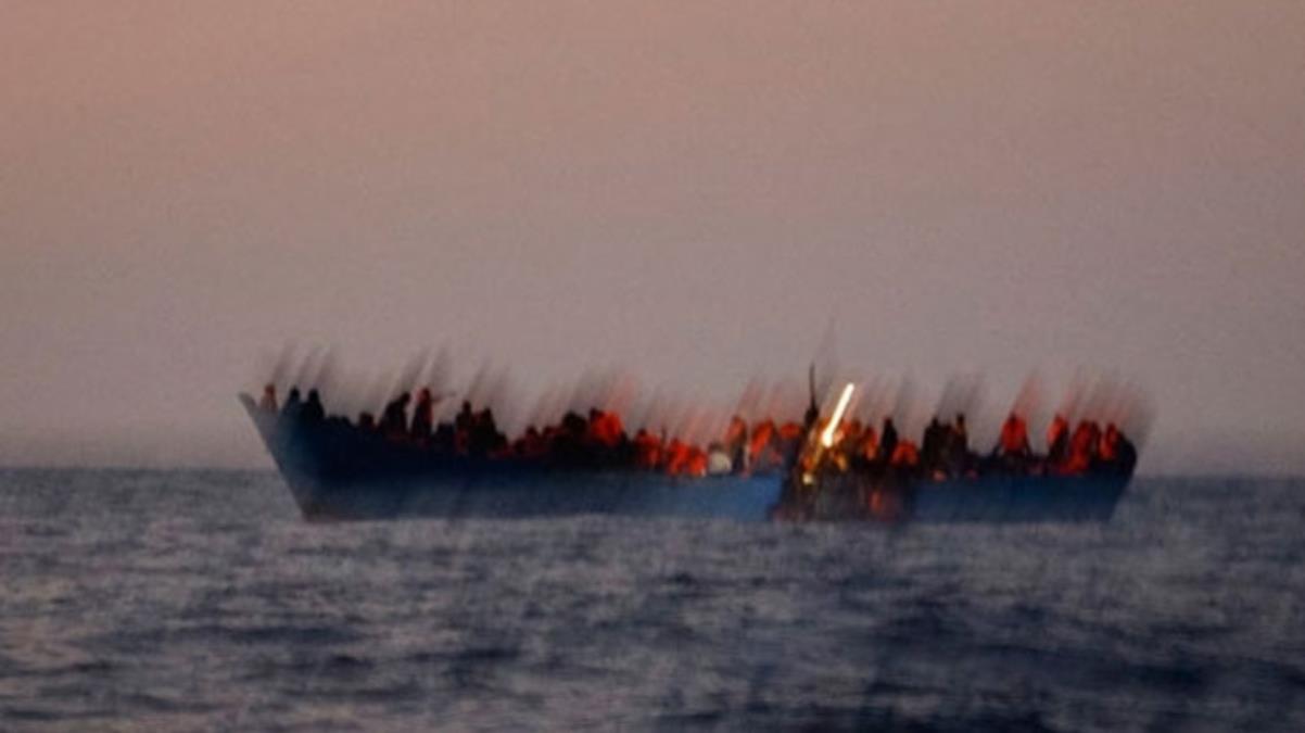 Son Dakika: Tunus açıklarında batan gemide en az 57 göçmen hayatını kaybetti