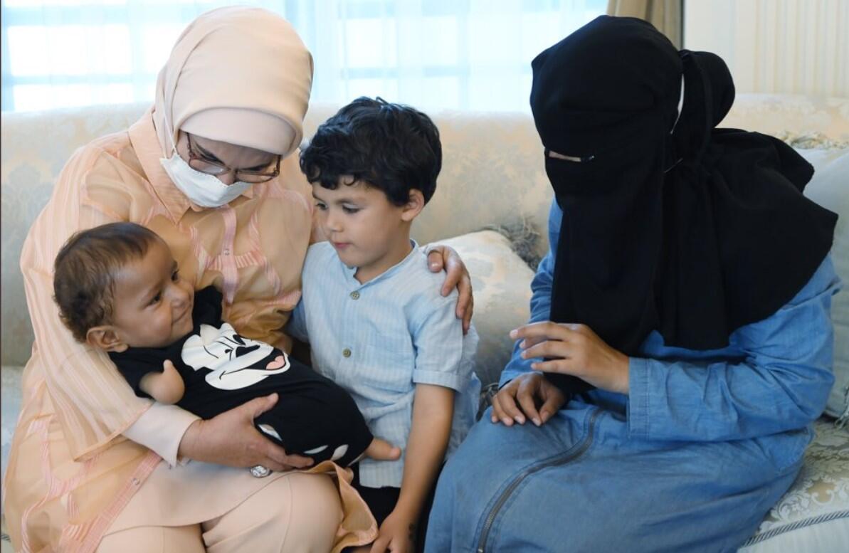 Suriyeli Muhammed bebek, Emine Erdoğan'ın misafiri oldu