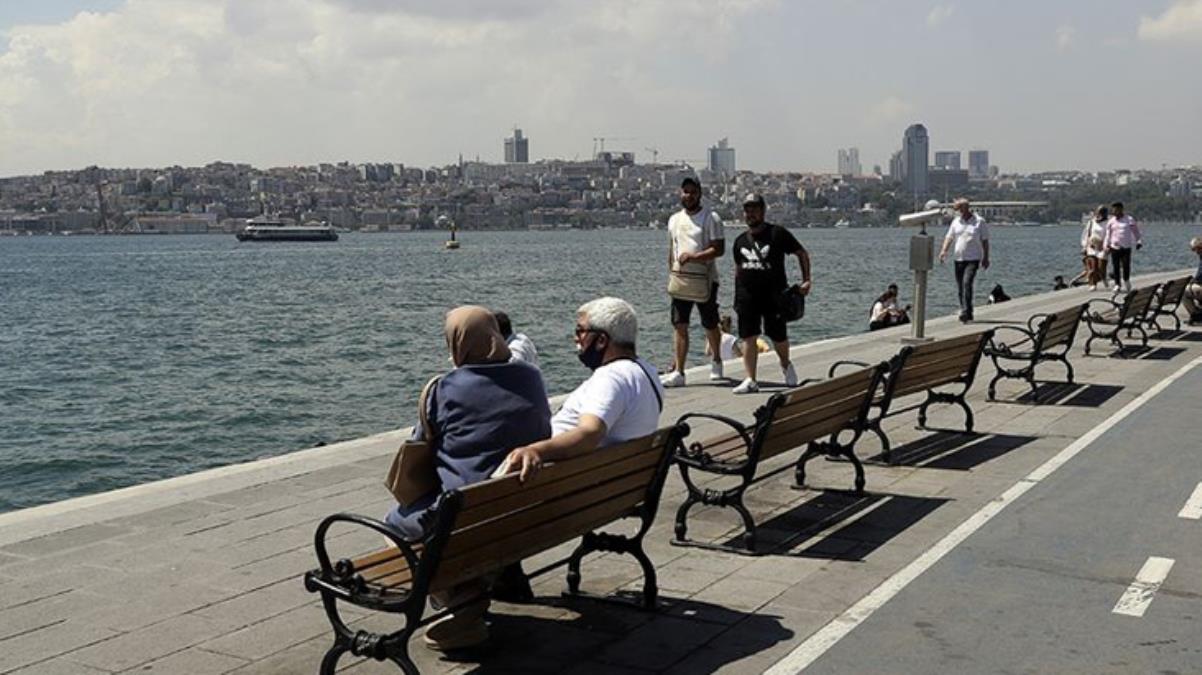 Tam kapanma sonrası kademeli normalleşme çağrısı yapan uzmanlar, okullarla ilgili bir noktaya dikkat çekti