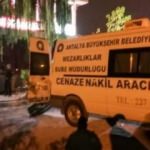 Telefonla konuşurken başından vurularak öldürüldü