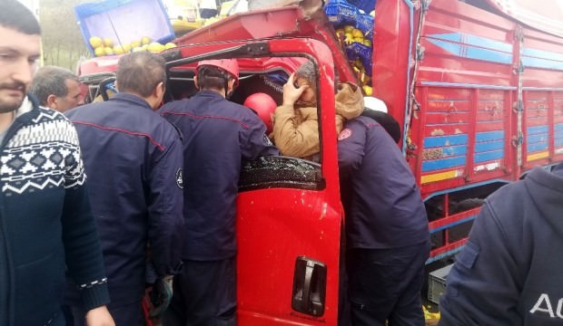 TEM'de feci kaza! Kurtarma çalışmaları sürüyor