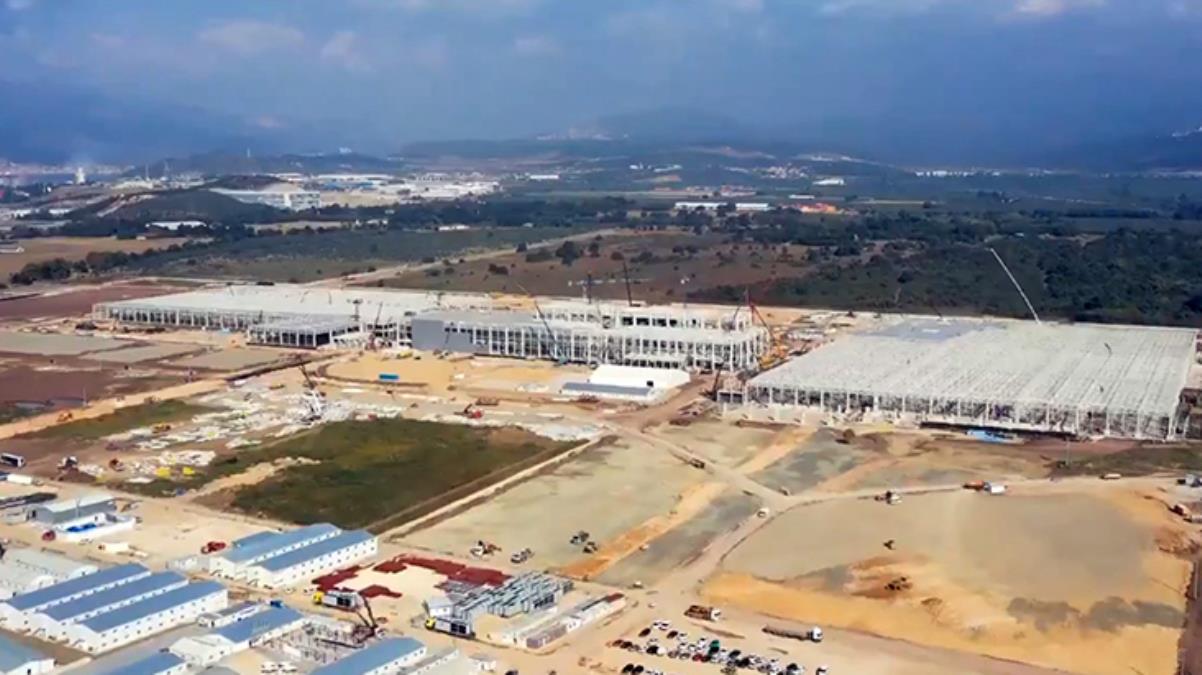 TOGG’un paylaşımı heyecanlandırdı Yerli otomobil fabrikası hızla yükseliyor