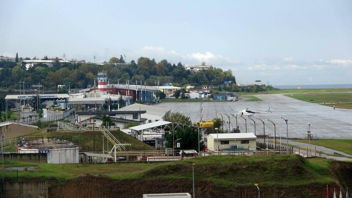 Trabzon Havalimanı pistindeki çatlama nedeniyle uçuş trafiğine kapatıldı