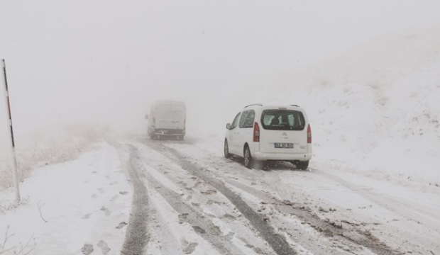 Tunceli’de kar yağışı etkili oldu