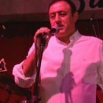 Türkücü Mahmut Tuncer rock söyledi