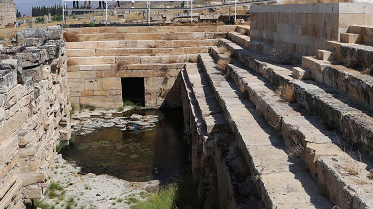 UNESCO listesinde bulunan Cehennem Kapısı'ndaki hayvan ölümlerinin zeminde biriken zehirli gazdan kaynaklandığı ortaya çıktı