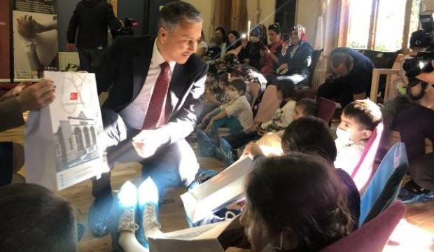 Vali Yerlikaya lösemili çocuklar ile bir araya geldi
