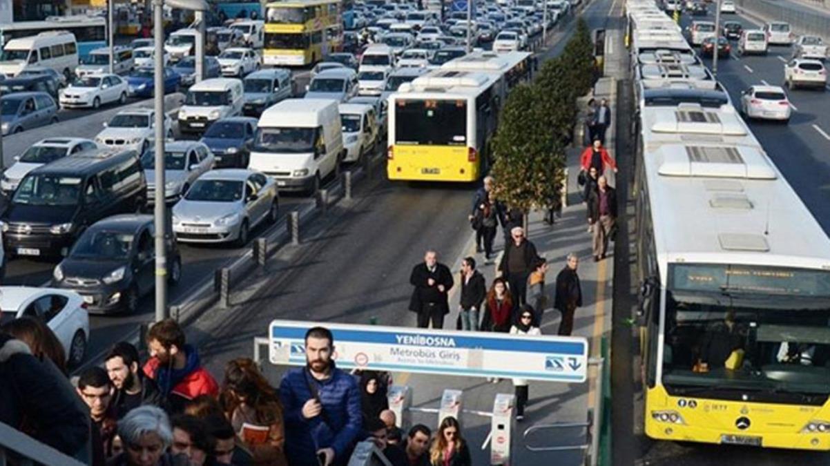 Yüz yüze eğitime devam eden öğrenciler toplu taşıma yasağından muaf tutuldu